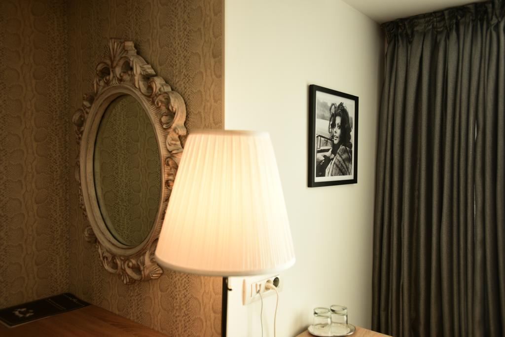 La Rocca Boutique Hotel Craiova Luaran gambar