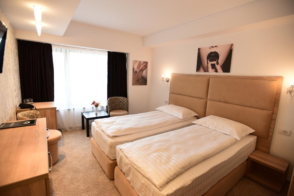 La Rocca Boutique Hotel Craiova Luaran gambar