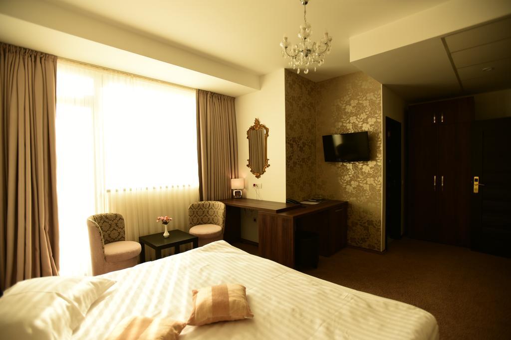 La Rocca Boutique Hotel Craiova Bilik gambar